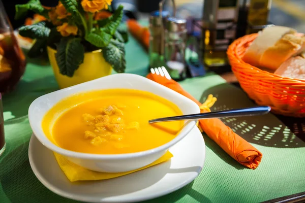 Autumn pumpkin soup — Stock Photo, Image