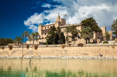 the Almudaina Palace