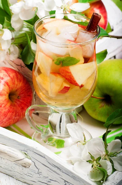 Apple ice tea — Stock Photo, Image