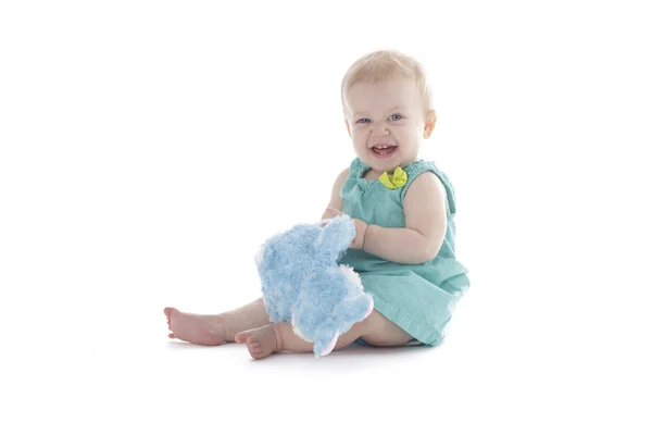緑のドレスを着ている女の赤ちゃん — ストック写真
