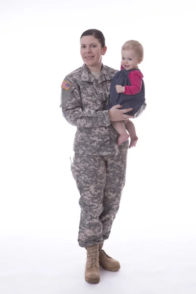 Noi madre militare con il suo bambino — Foto Stock