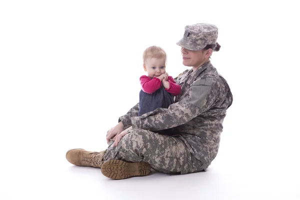Uns Militärmutter mit ihrem Baby — Stockfoto