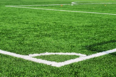 futbol sahası köşesine