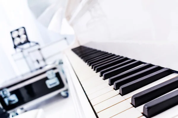 Piano Keyboard.Selective focus — Stock Photo, Image