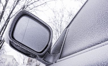 Araba donmuş parçası. Seçici odak. Dof, biraz.