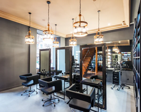 Interieur van luxe beauty salon — Stockfoto