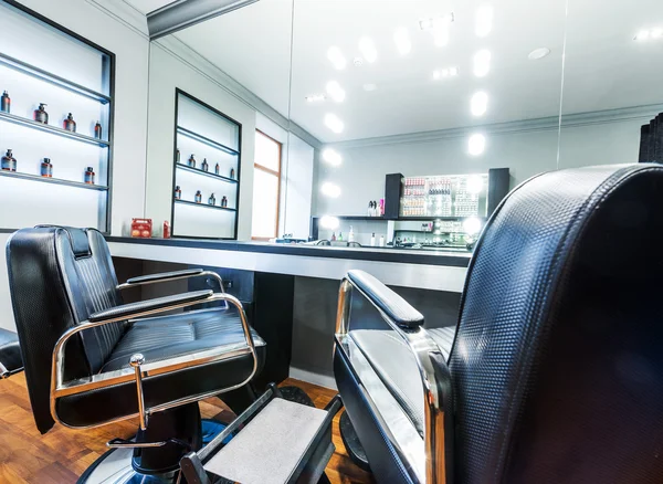 Cadeira de cliente na barbearia — Fotografia de Stock