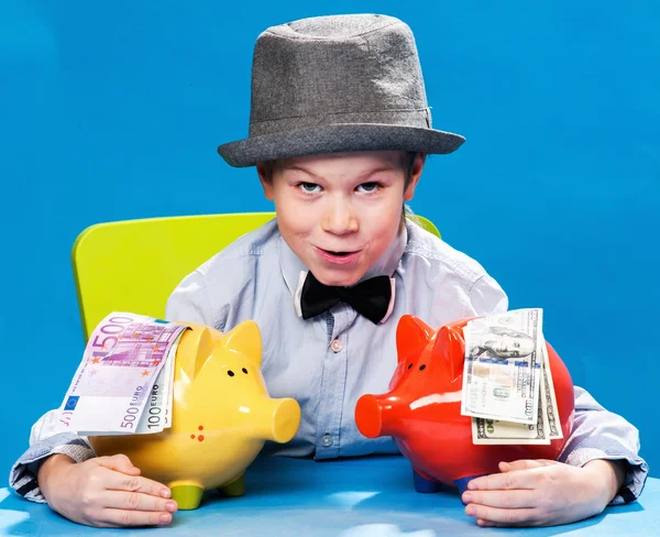 Little businessman counting money — Stock Photo, Image