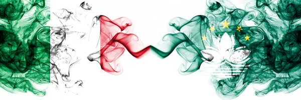 Италия Против Макао Китай Курящие Мистические Флаги Размещенные Бок Бок — стоковое фото