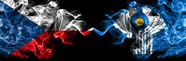 Csehország Csehország Nemzetközösség Füstös Misztikus Zászlók Egymás Mellett Vastag Színű — Stock Fotó