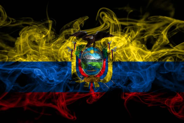 Ekwador Ekwadorska Flaga Dymu Odizolowana Czarnym Tle — Zdjęcie stockowe
