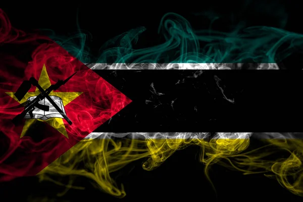 Mosambik Mosambikanische Rauchfahne Isoliert Auf Schwarzem Hintergrund — Stockfoto