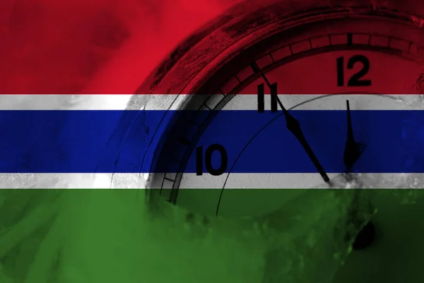 Gambie Gambian Vlajka Hodinami Téměř Půlnoc Pozadí Šťastný Nový Rok — Stock fotografie