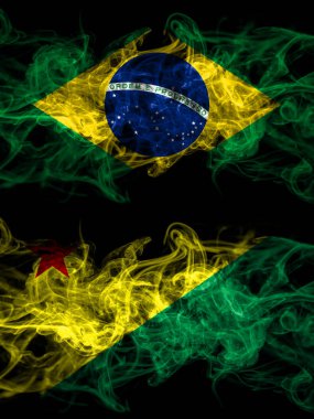 Brezilya, Brezilya Brezilya 'ya karşı Acre dumanlı mistik bayrakları yan yana koyuyor. Kalın renkli ipeksi soyut duman bayrakları.