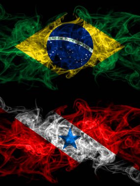Brezilya, Brezilya, Brezilya, Brezilya yan yana yerleştirilmiş kara dumanlı mistik bayraklar. Kalın renkli ipeksi soyut duman bayrakları.