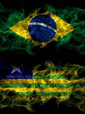 Brezilya, Brezilya, Brezilya, Brezilya yan yana yerleştirilmiş Piaui dumanlı mistik bayraklar. Kalın renkli ipeksi soyut duman bayrakları.