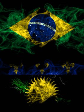 Brezilya, Brezilya Fransa 'ya karşı, Fransız, Guadeloupe dumanlı mistik bayraklar yan yana. Kalın renkli ipeksi soyut duman bayrakları.
