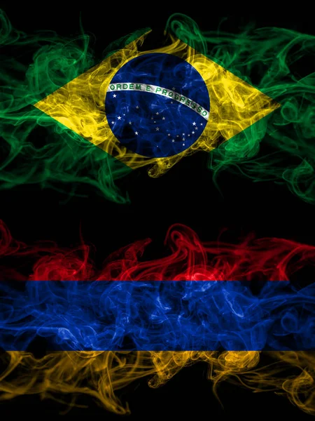 Brasil Brasil Armênia Bandeiras Místicas Armênias Fumegantes Colocadas Lado Lado — Fotografia de Stock