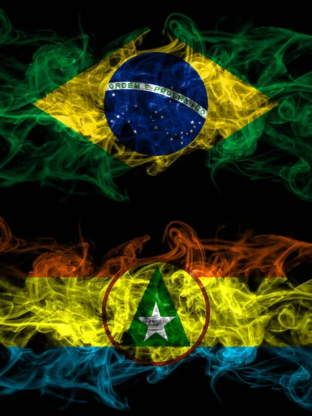Brasilien Brasilien Cabinda Rauchige Mystische Fahnen Nebeneinander Platziert Dick Gefärbte — Stockfoto