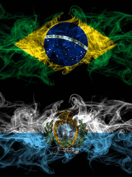 Brazilië Brazilië San Marino Rokerige Mystieke Vlaggen Naast Elkaar Geplaatst — Stockfoto