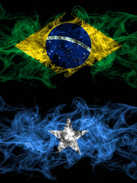Бразилия Бразилия Против Сомали Сомалийские Дымящиеся Мистические Флаги Расположенные Бок — стоковое фото