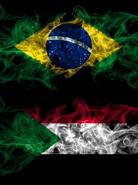Brasil Brasil Sudán Banderas Místicas Ahumadas Colocadas Lado Lado Banderas —  Fotos de Stock