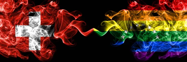 Sviçre Venezuela Karşı Eşcinsel Dumanlı Mistik Bayraklar Yan Yana Kalın — Stok fotoğraf