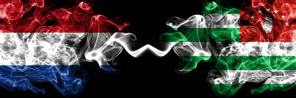 Holanda Abcásia Bandeiras Místicas Fumegantes Abeczianas Colocadas Lado Lado Bandeiras — Fotografia de Stock