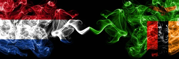 Holandia Zambia Zambijskie Flagi Mistyczne Umieszczone Obok Siebie Grube Kolorowe — Zdjęcie stockowe