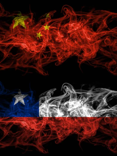 China China Chile Chilenische Rauchige Mystische Flaggen Nebeneinander Platziert Dicke — Stockfoto