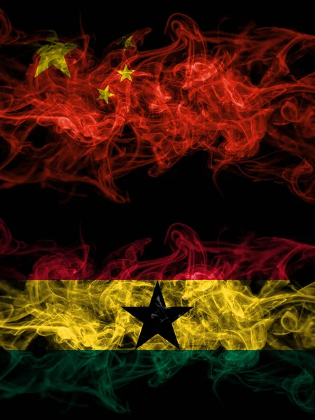 Chine Chinois Ghana Ghanéen Fumé Drapeaux Mystiques Placés Côte Côte — Photo