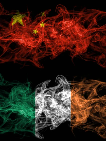 China Chinese Ireland Irish Smoky Mystic Flags Placed Side Side — Zdjęcie stockowe