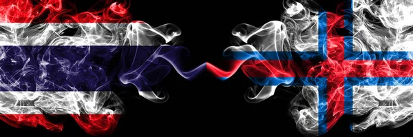 Thailand Thai Färöer Inseln Färöer Rauchige Mystische Flaggen Nebeneinander Platziert — Stockfoto