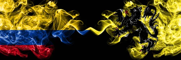 Colombia Colombiaanse Vlaanderen Vlaamse Rokerige Mystieke Vlaggen Naast Elkaar Geplaatst — Stockfoto