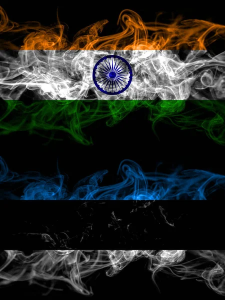 India India Estonia Bandiere Mistiche Fumose Estoni Affiancate Bandiere Fumo — Foto Stock