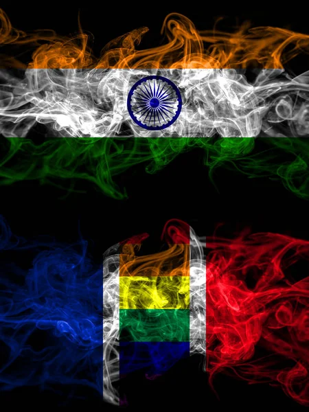 Índia Índia França Bandeira Gay Bandeiras Místicas Fumegantes Colocadas Lado — Fotografia de Stock