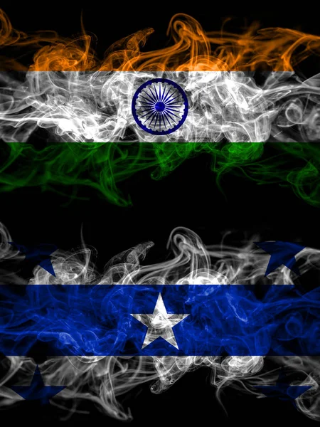 Indien Indiska Gambier Islands Rökiga Mystiska Flaggor Placerade Sida Vid — Stockfoto