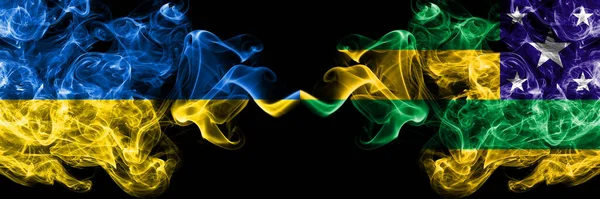 Ukrajina Ukrajina Brazílie Brazílie Sergipe Kouřové Mystické Vlajky Umístěny Vedle — Stock fotografie