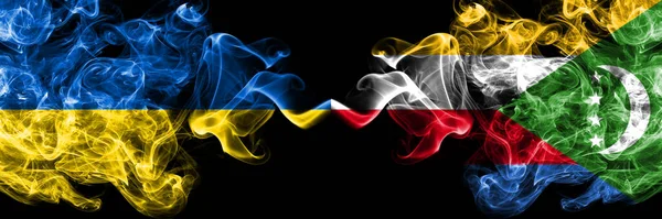 Ucraina Ucraina Comore Bandiere Mistiche Fumé Comoriane Affiancate Bandiere Fumo — Foto Stock
