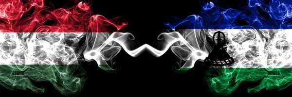 Hungria Húngaro Lesoto Bandeiras Fumegantes Lado Lado — Fotografia de Stock
