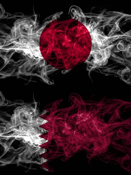 Rökflaggor Från Japan Japan Och Qatar Qatari — Stockfoto