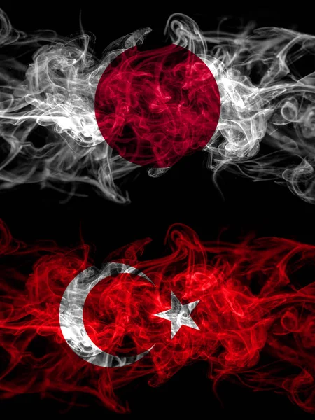 Σημαίες Καπνού Ιαπωνίας Ιαπωνίας Και Τουρκίας Τουρκίας Και Τουρκίας — Φωτογραφία Αρχείου