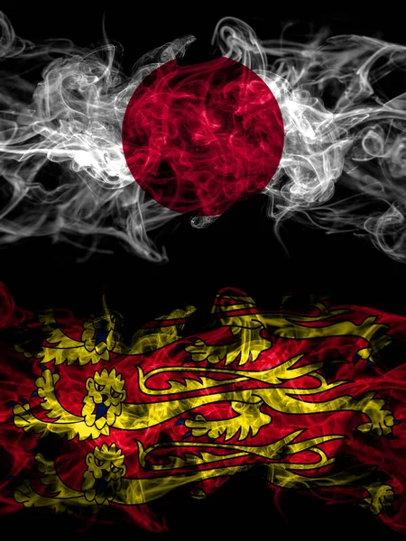 Bandeiras Fumaça Japão Japão Reino Unido Reino Unido Royal Banner — Fotografia de Stock