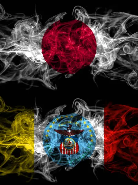Bandeiras Fumaça Japão Japão Estados Unidos América América Eua Eua — Fotografia de Stock