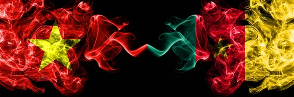 Vietnam, Vietnamlılar Kamerun 'a karşı, Kamerun duman bayrakları yan yana.