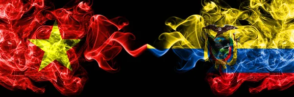 Vietnam, Vietnam Ekvador 'a karşı, Ekvador duman bayrakları yan yana.