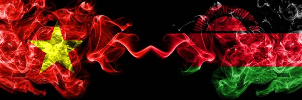 Vietnam, Vietnamlılar Malawi 'ye karşı Duman bayrakları yan yana.