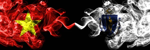 Vietnam, Vietnamlılar Massachusetts 'e karşı yan yana sigara içiyorlar..