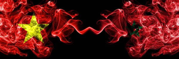 Vietnam, Vietnamlılar Fas 'a karşı, Fas dumanları yan yana.