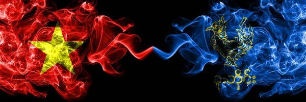 Vietnam, Vietnamlılar Myanmar 'a karşı, Bago tümeni yan yana duman bayrakları.